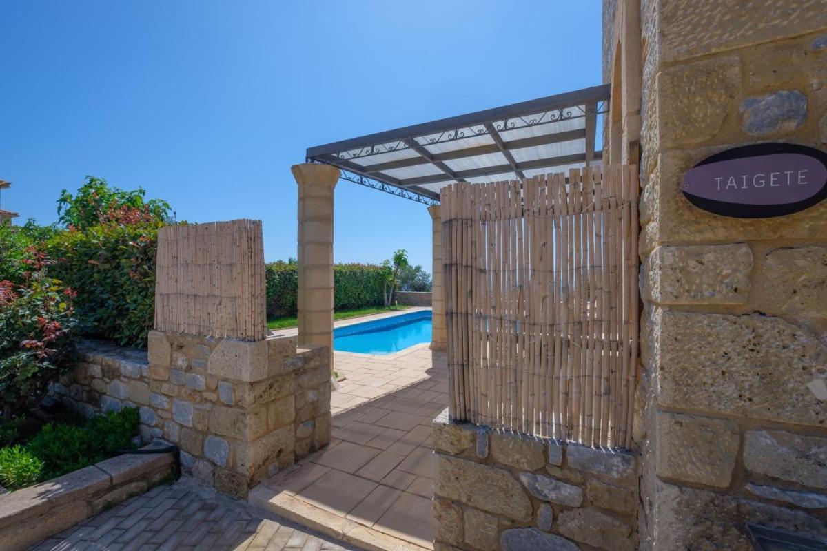 Trochalo Villas Ступа Екстериор снимка